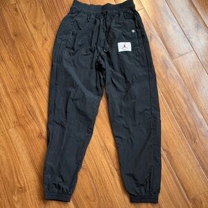 Nike Jordan Black Women’s Woven Pants with Logo